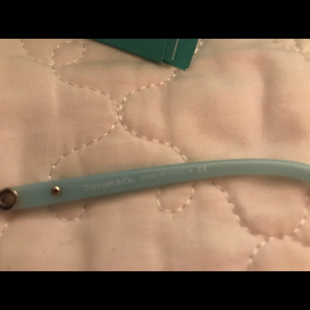 Tiffany and Co Silver & Azure Aviator Sunglasses - Picture 3 of 3